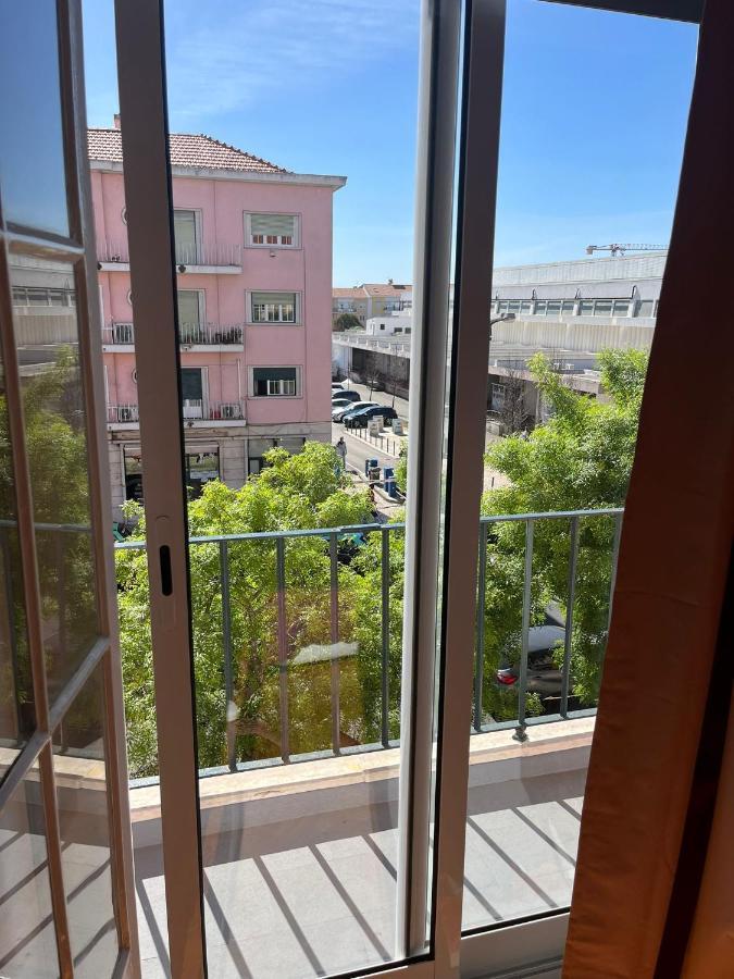 Airport Inn Lisbon Exterior photo